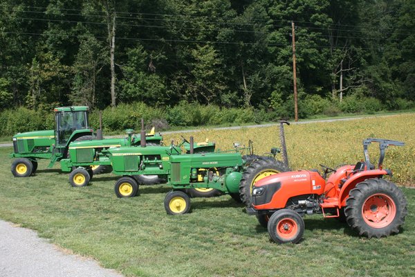 FARM EQUIPMENT AUCTION IN ADAMS COUNTY, INDIANA